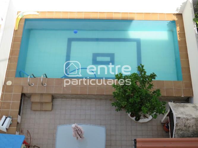 Casa con piscina en la mejor zona de Alzira